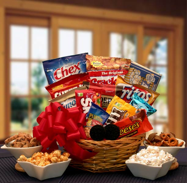 Delicious Snack Lovers Sampler Gift Basket - Perfect for Any Occasion