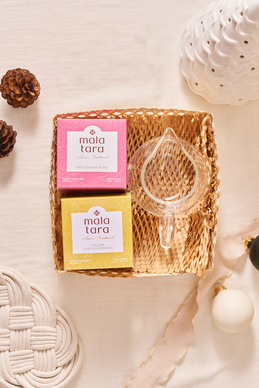 Blooming Deluxe Gift Box with Organic Whole Flower Teas & Glass Teapot